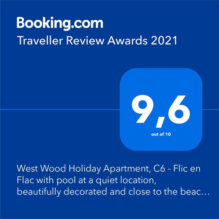 Apartment West Wood Apartment: Poolside Retreat Near